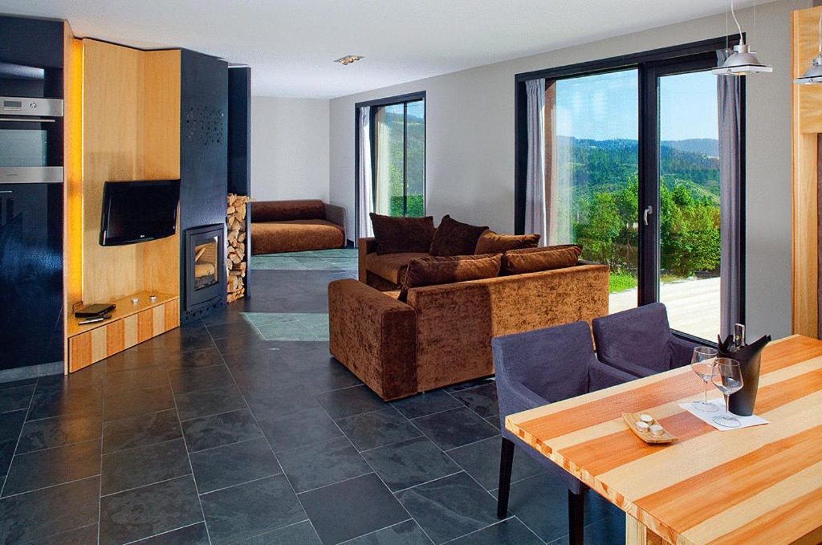 Apartament 2 – Czarny, parter